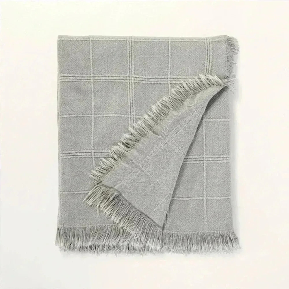 NWT HEARTH & HAND TEXTURED GRID THROW BLANKET‎